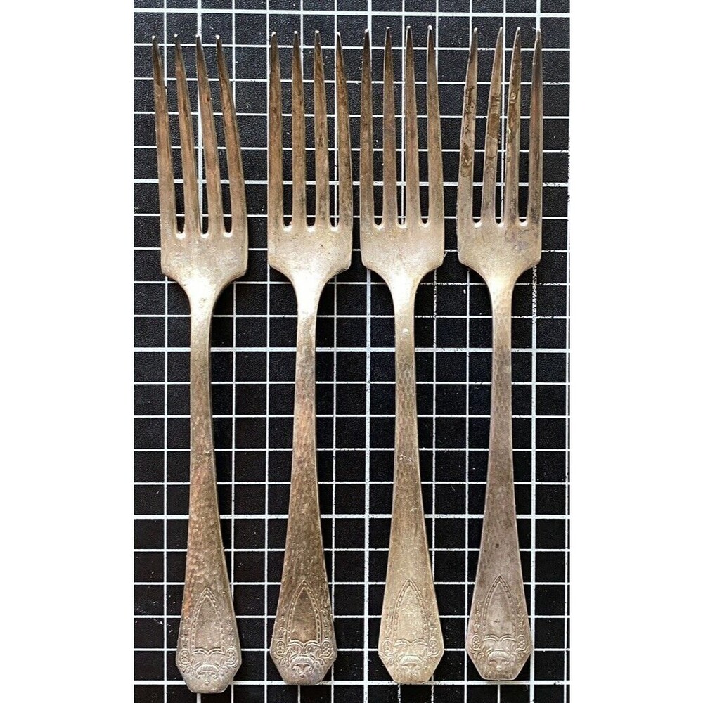 1916 Heraldic 1847 Rogers Bros XS Triple Silverplate Hammered 7 1/2" Forks Lot 4